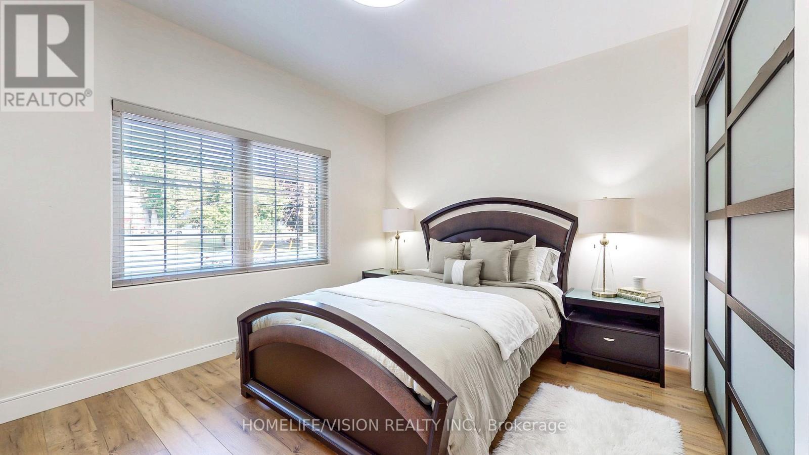 740 Midland Avenue, Tay, Ontario  L0K 1R0 - Photo 20 - S12355287
