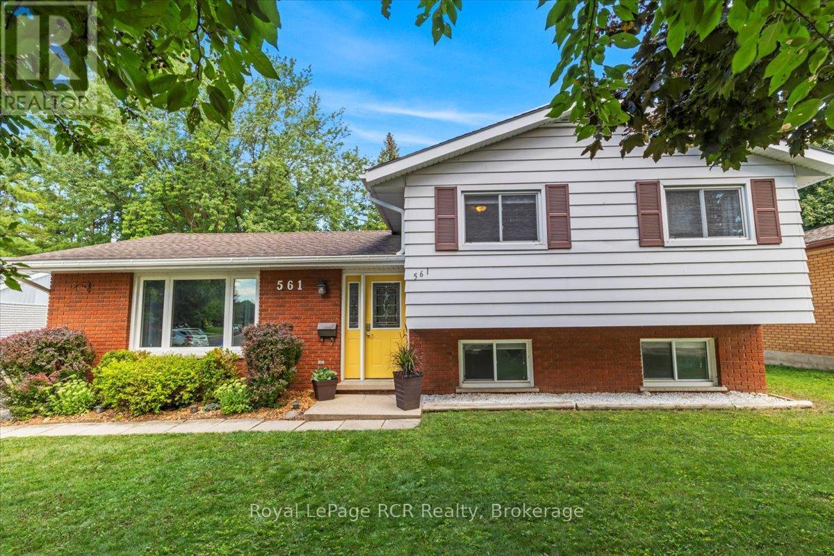 561 18th Avenue, Hanover, Ontario  N4N 3B2 - Photo 1 - X12360454