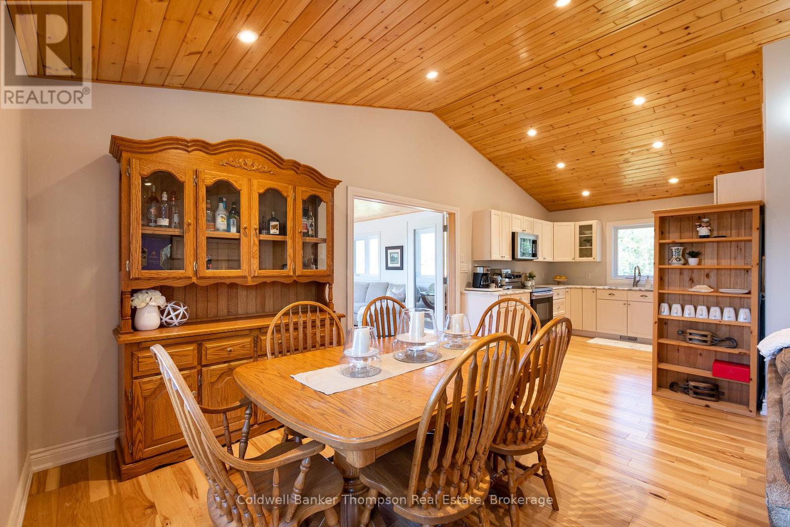 35 Audrey Smith Road, Magnetawan, Ontario  P0A 1C0 - Photo 15 - X12360486