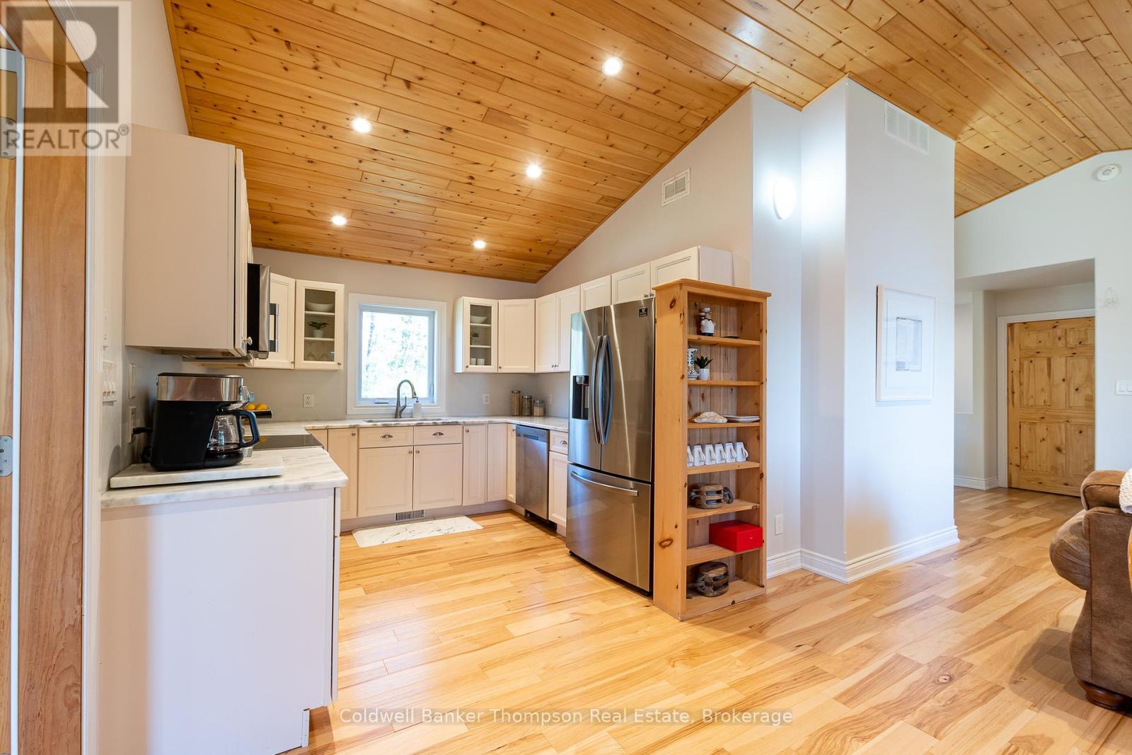 35 Audrey Smith Road, Magnetawan, Ontario  P0A 1C0 - Photo 7 - X12360486