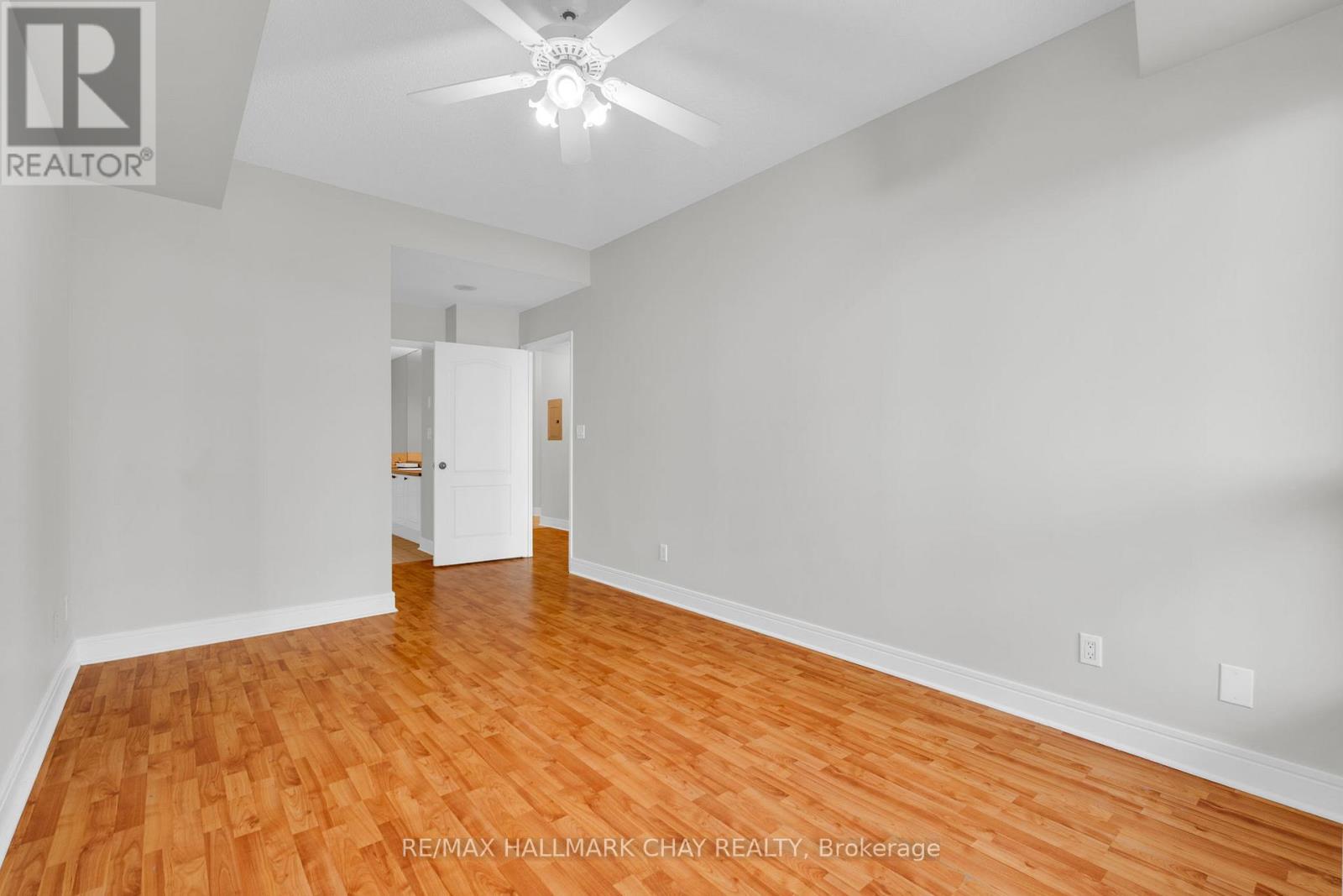 307 - 2 Toronto Street, Barrie, Ontario  L4N 9R2 - Photo 16 - S12351020