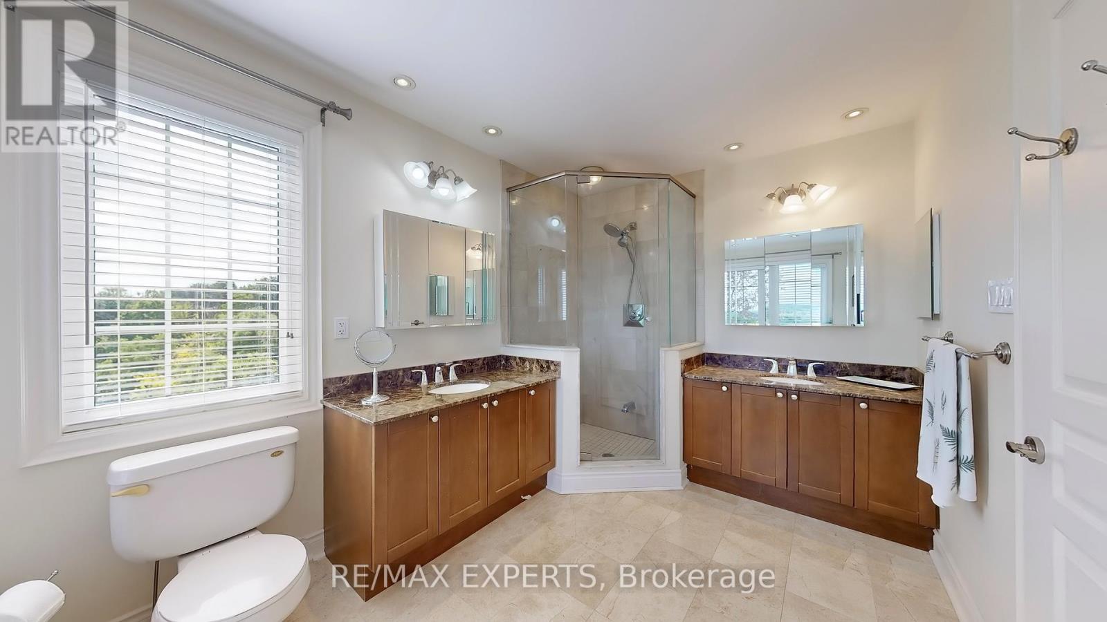 110 Rolling Hills Lane W, Caledon, Ontario  L7E 1T8 - Photo 25 - W12337021