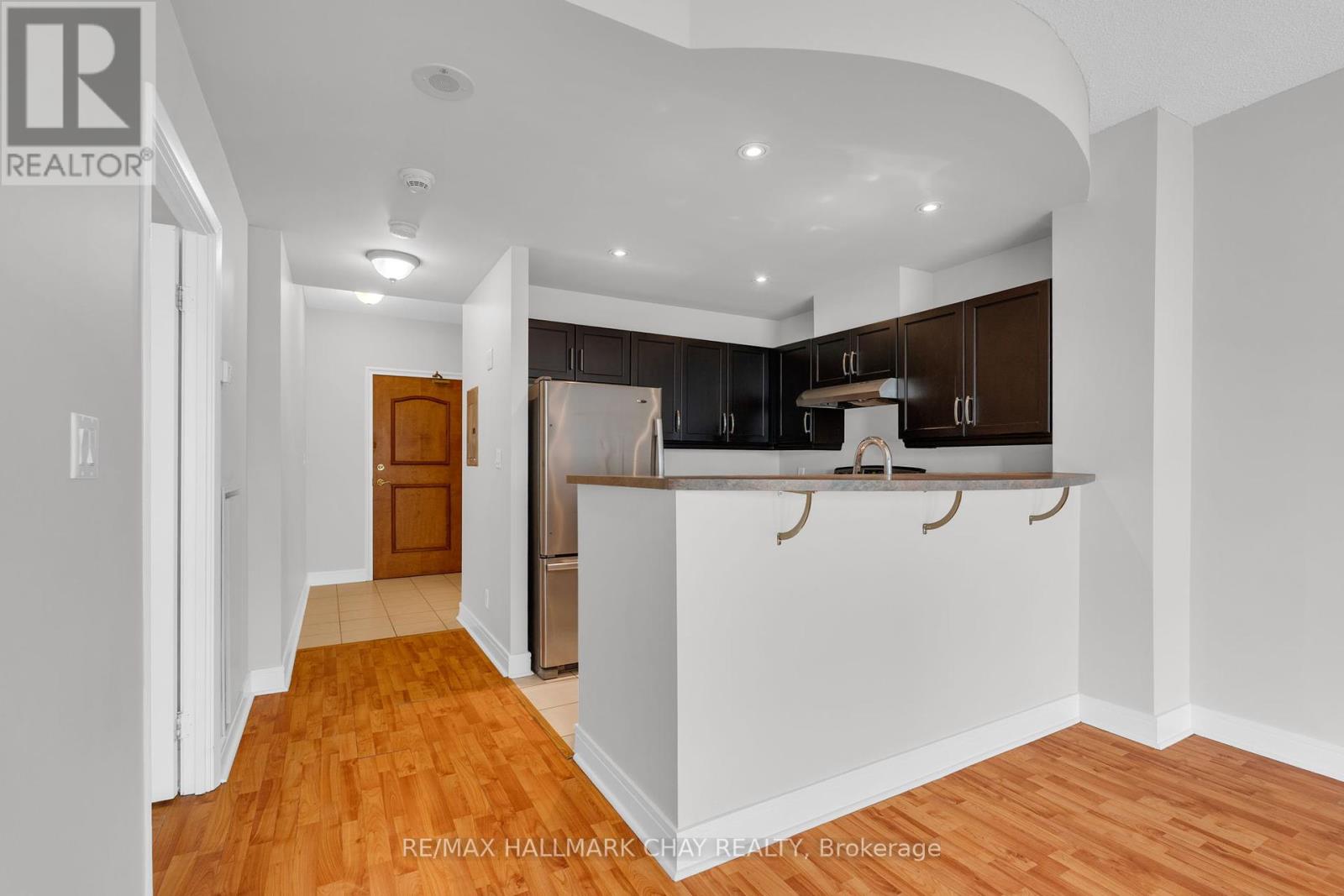307 - 2 Toronto Street, Barrie, Ontario  L4N 9R2 - Photo 10 - S12351020