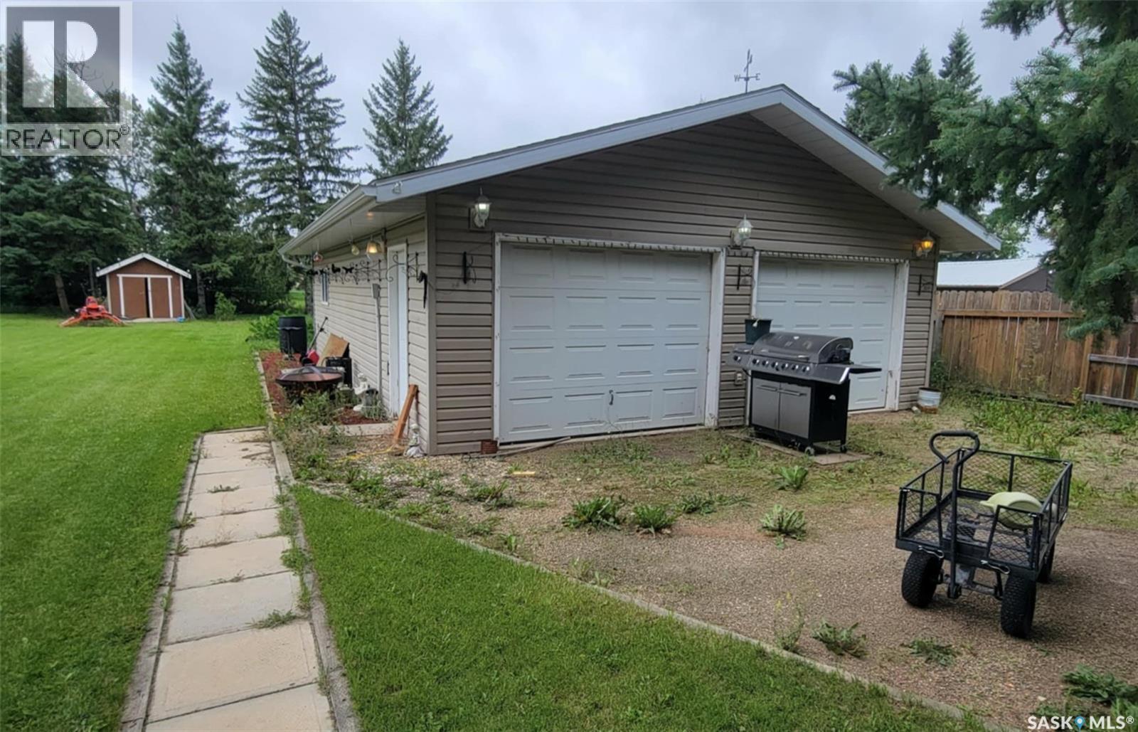 231 Third Street Ne, Preeceville, Saskatchewan  S0A 3B0 - Photo 10 - SK016460