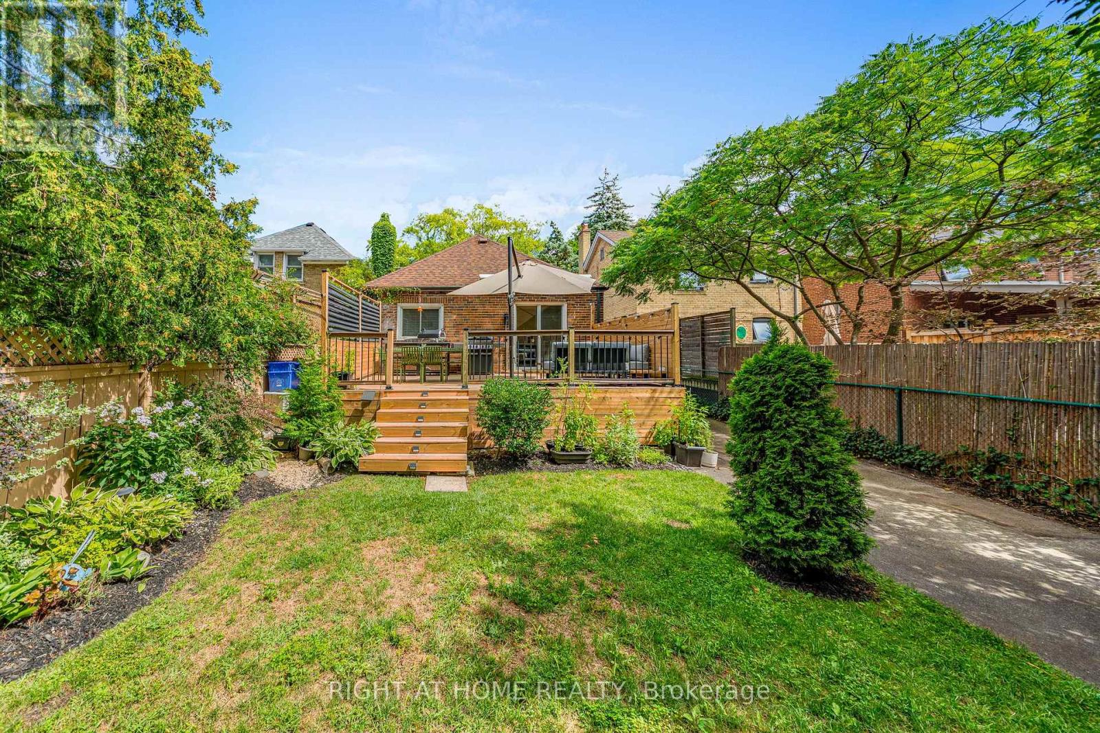 66 Cliveden Avenue, Toronto, Ontario  M8Z 3N1 - Photo 36 - W12356415