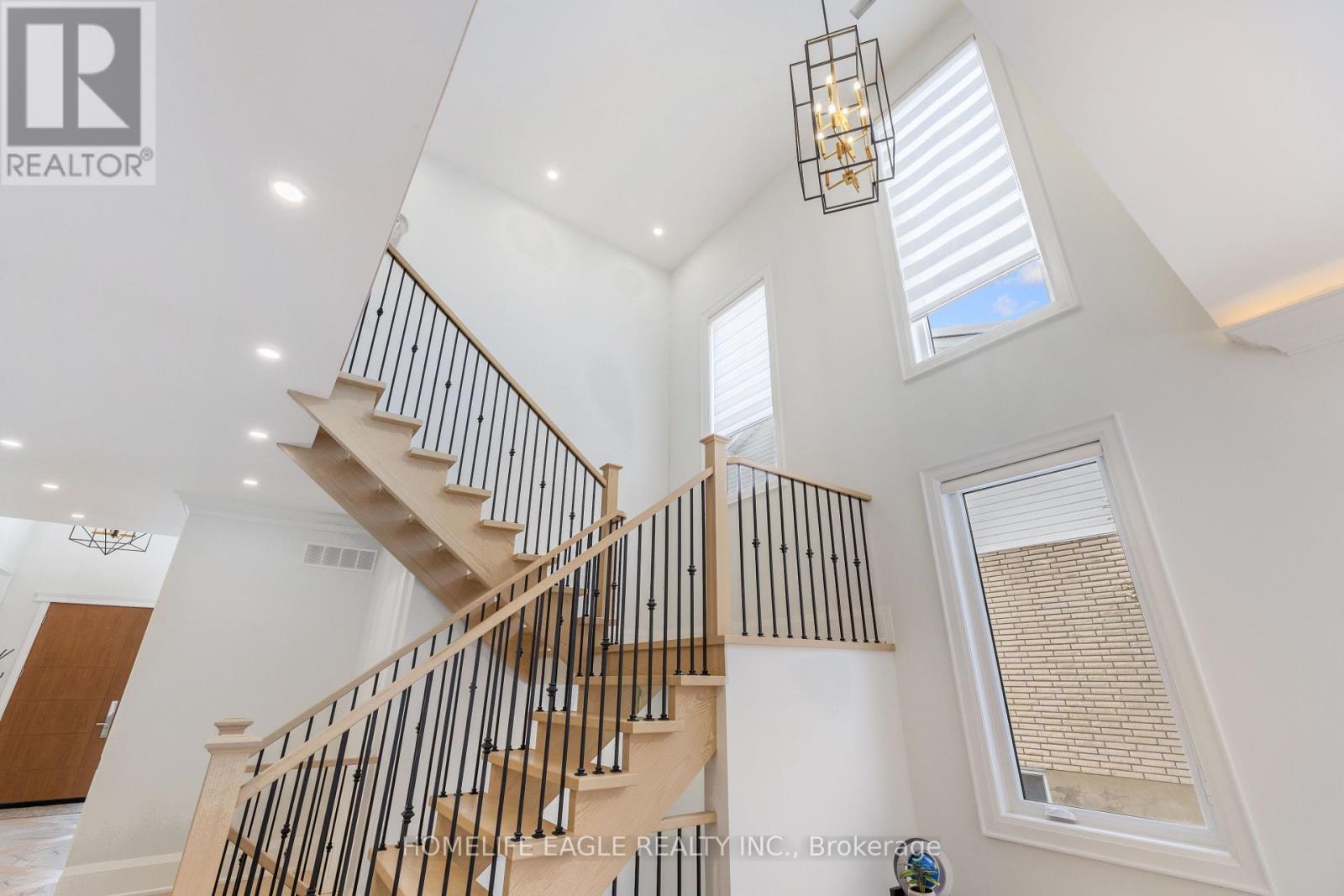 363 Penn Avenue, Newmarket, Ontario  L3Y 2S7 - Photo 13 - N12360465