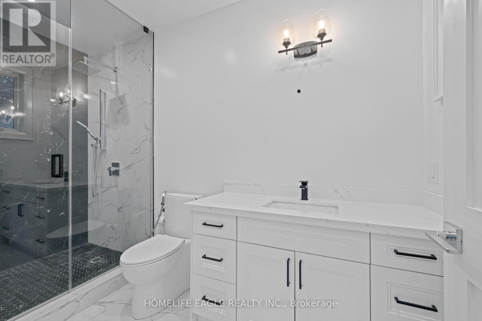 363 Penn Avenue, Newmarket, Ontario  L3Y 2S7 - Photo 27 - N12360465
