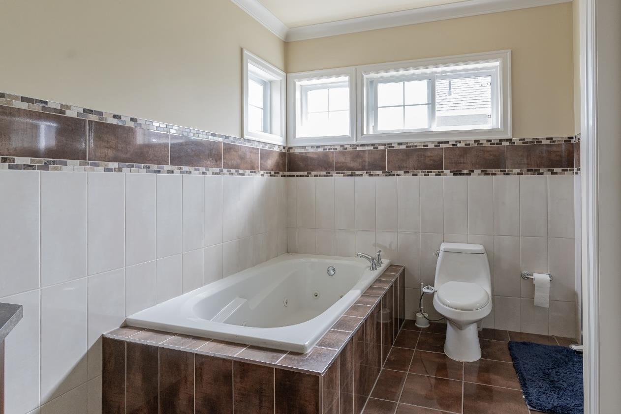 6671 125a Street, Surrey, British Columbia  V3W 1V7 - Photo 12 - R3034015