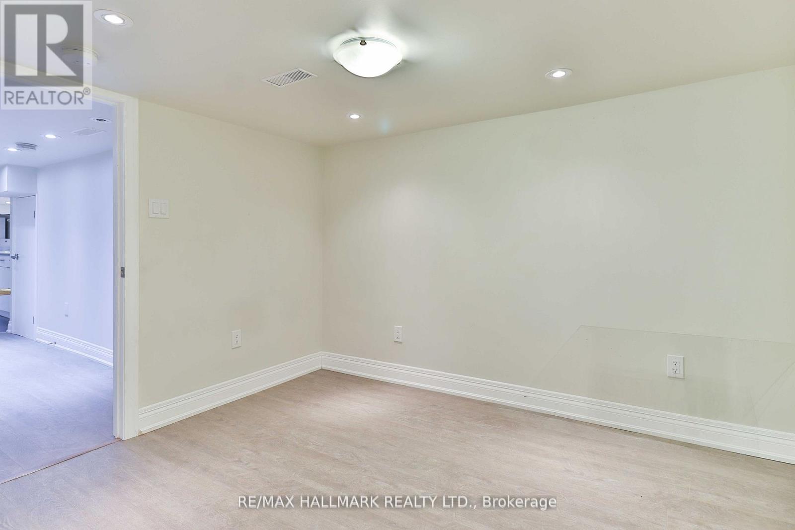 281 Symington Avenue, Toronto, Ontario  M6P 3W7 - Photo 13 - W12360488