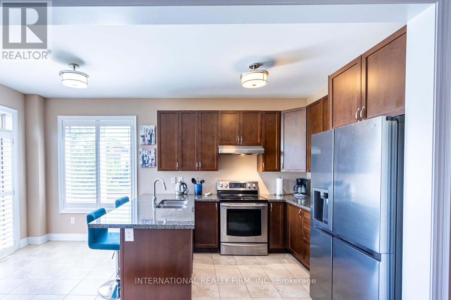 2371 Quetico Crescent, Oakville, Ontario  L6M 0R5 - Photo 12 - W12360494