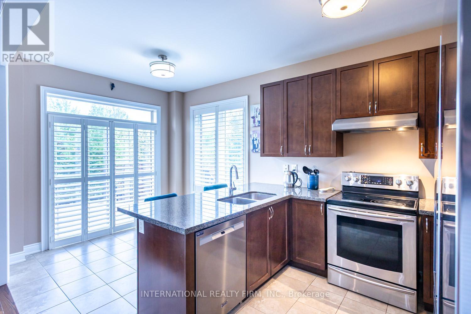 2371 Quetico Crescent, Oakville, Ontario  L6M 0R5 - Photo 14 - W12360494