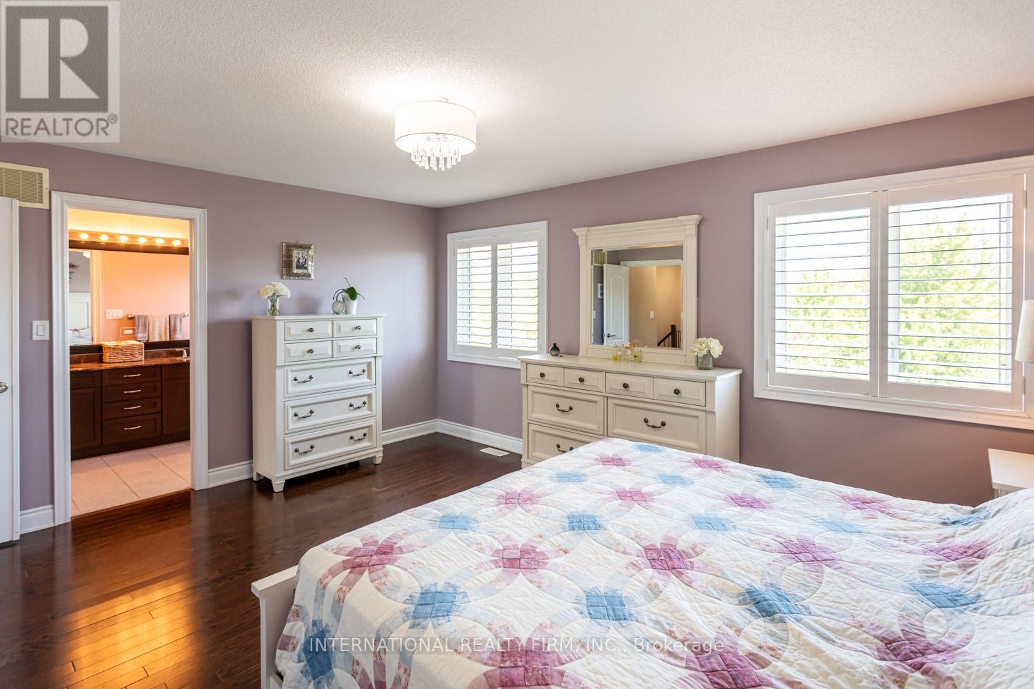 2371 Quetico Crescent, Oakville, Ontario  L6M 0R5 - Photo 22 - W12360494