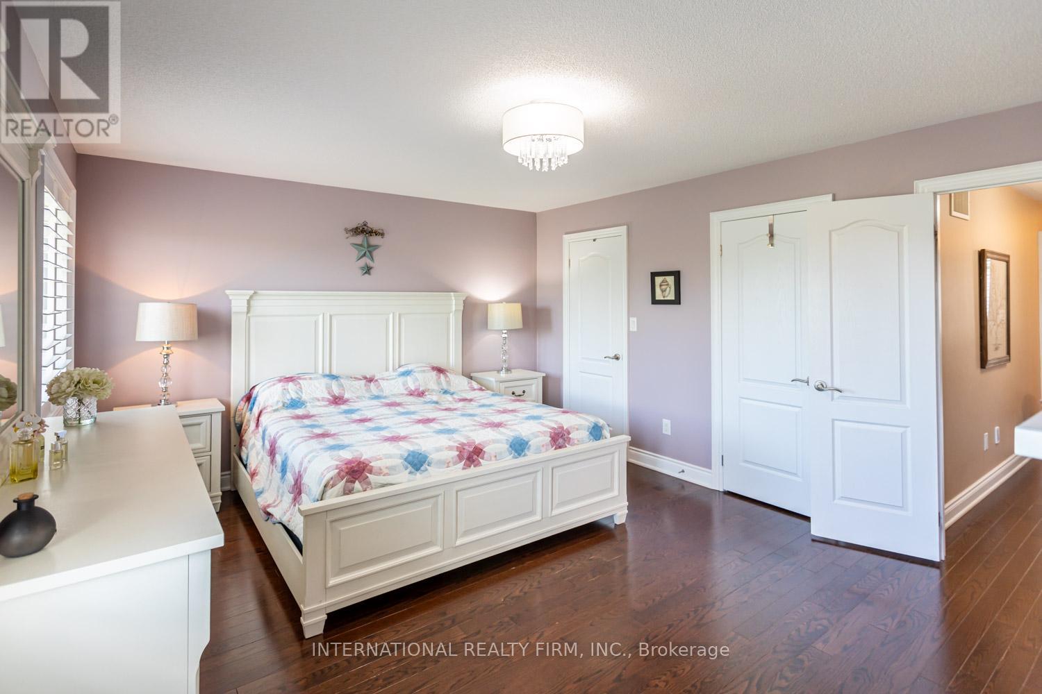 2371 Quetico Crescent, Oakville, Ontario  L6M 0R5 - Photo 23 - W12360494