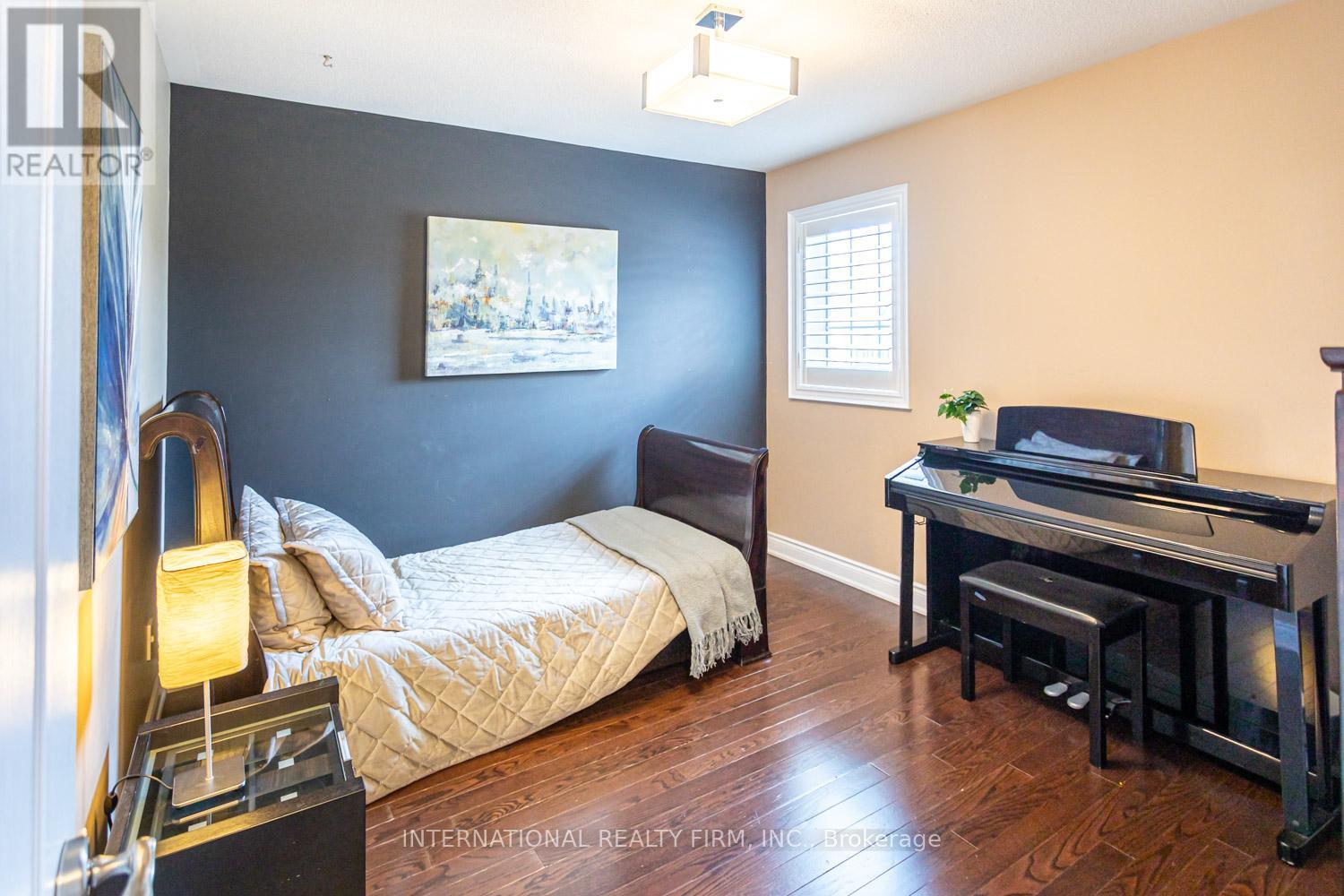 2371 Quetico Crescent, Oakville, Ontario  L6M 0R5 - Photo 34 - W12360494