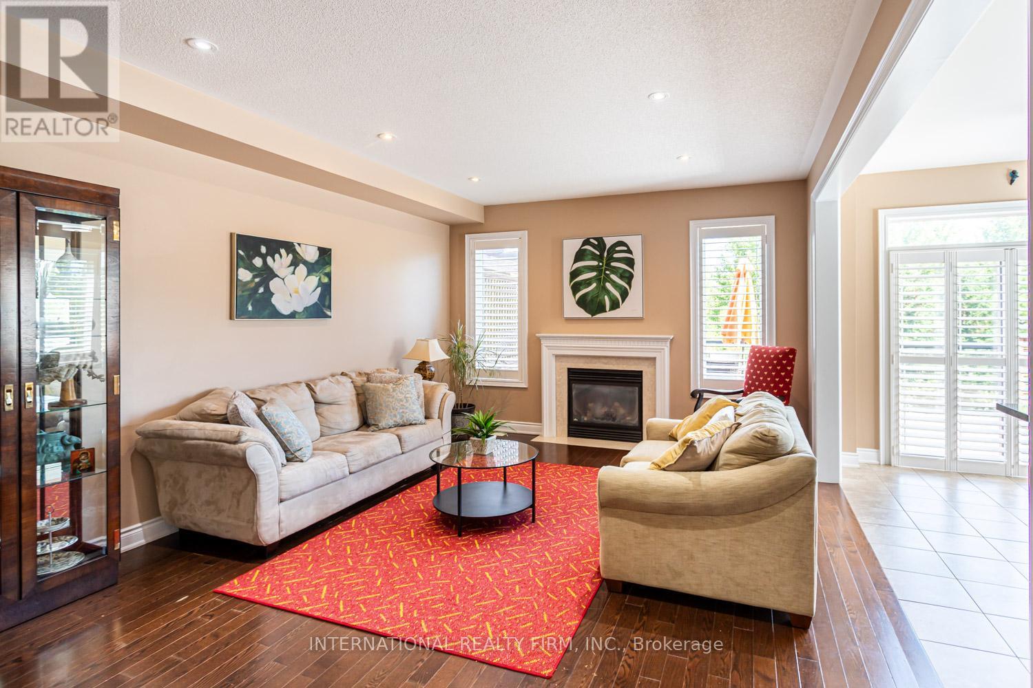 2371 Quetico Crescent, Oakville, Ontario  L6M 0R5 - Photo 8 - W12360494