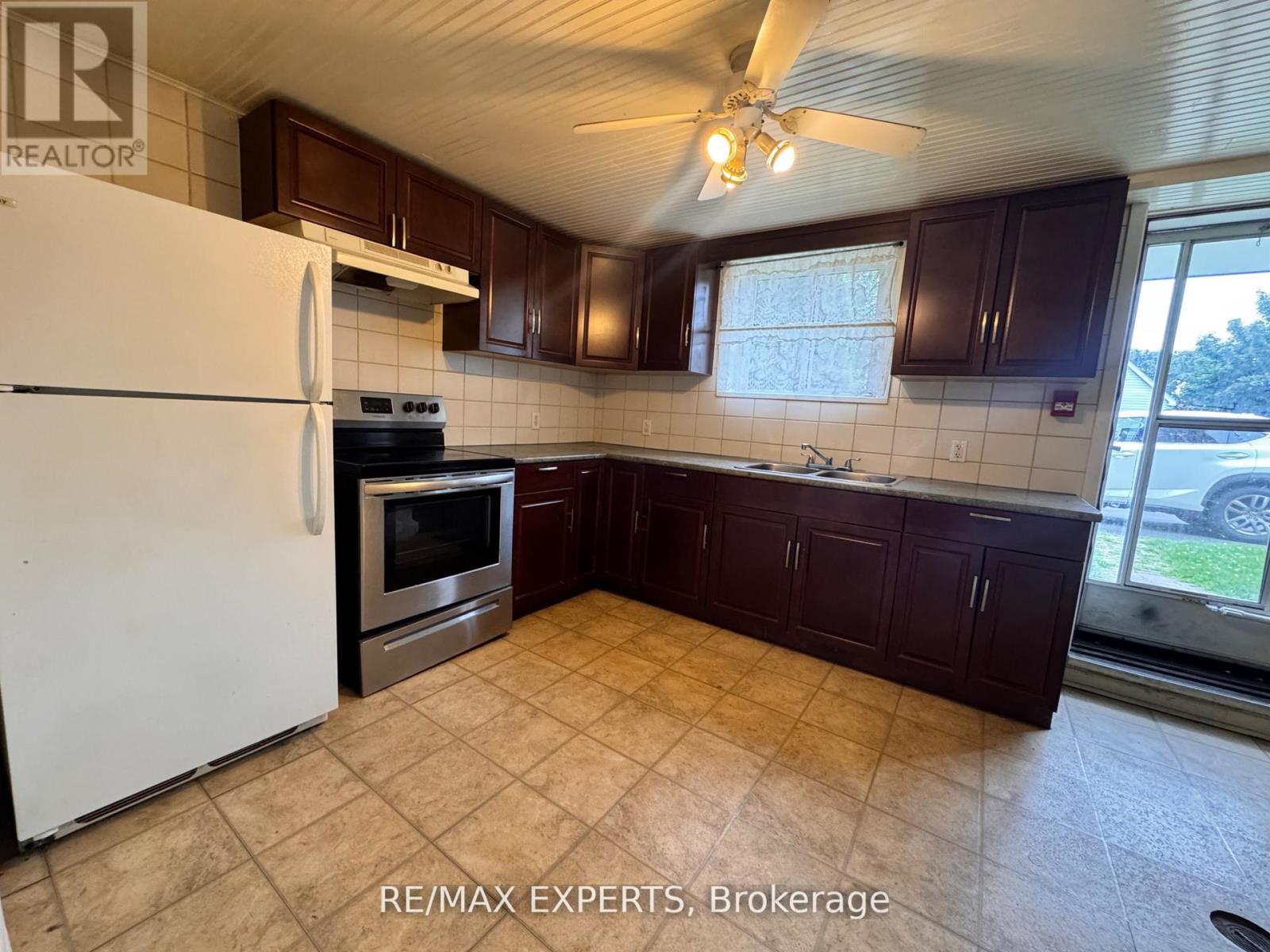 Unit 1 - 63 Donald Street, Belleville, Ontario  K8P 2J2 - Photo 9 - X12360468