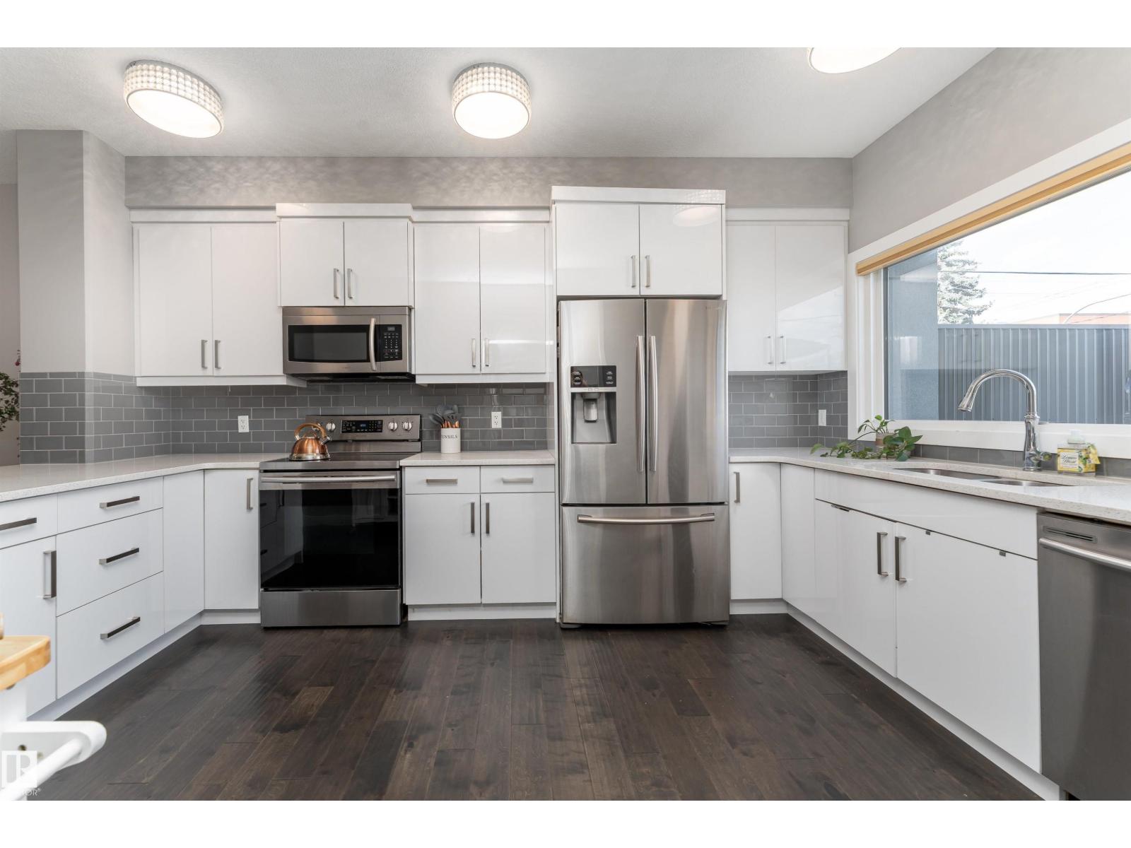 8954 81 Av Nw, Edmonton, Alberta  T6C 0W8 - Photo 8 - E4454378