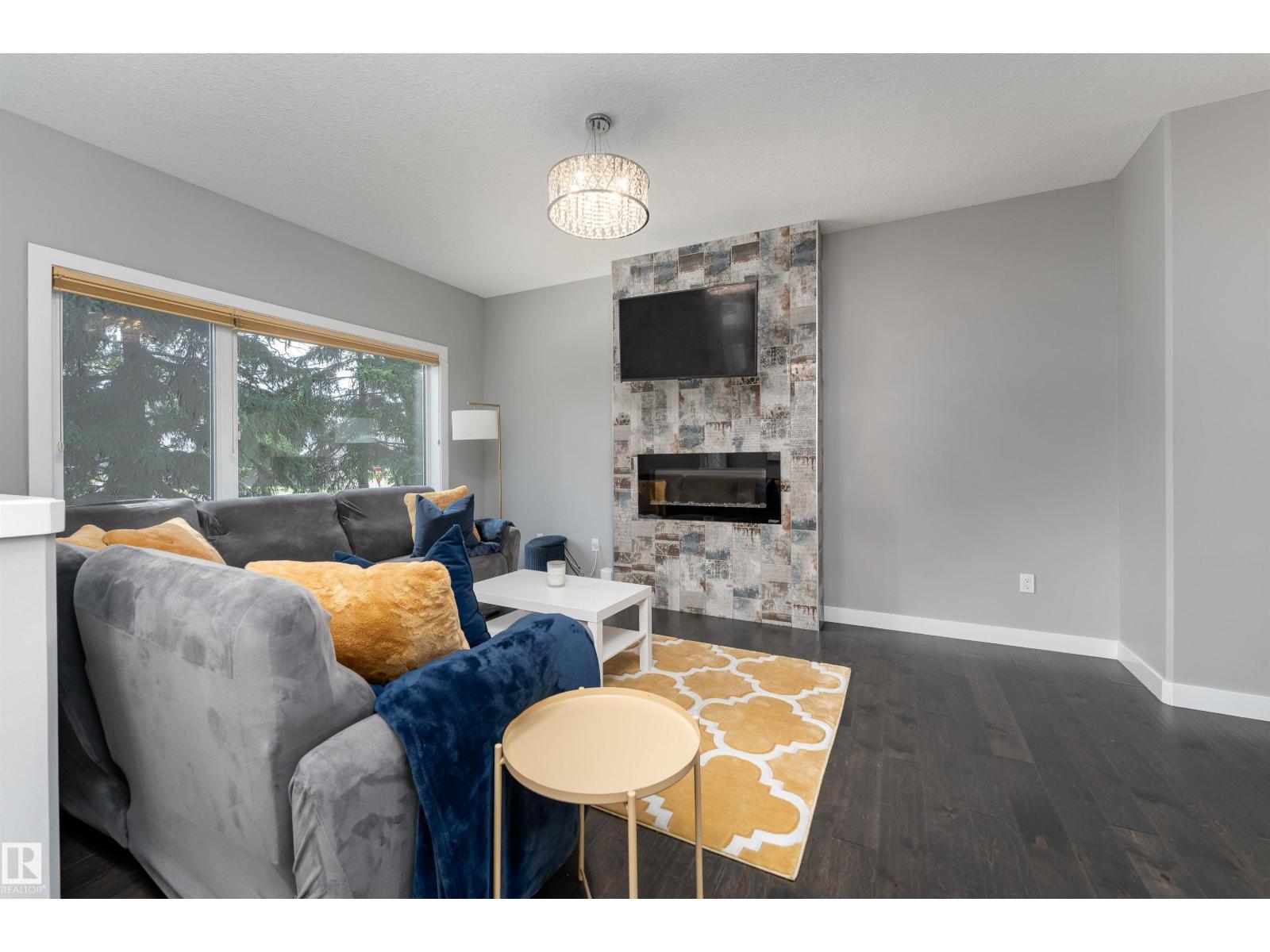 8954 81 Av Nw, Edmonton, Alberta  T6C 0W8 - Photo 4 - E4454378