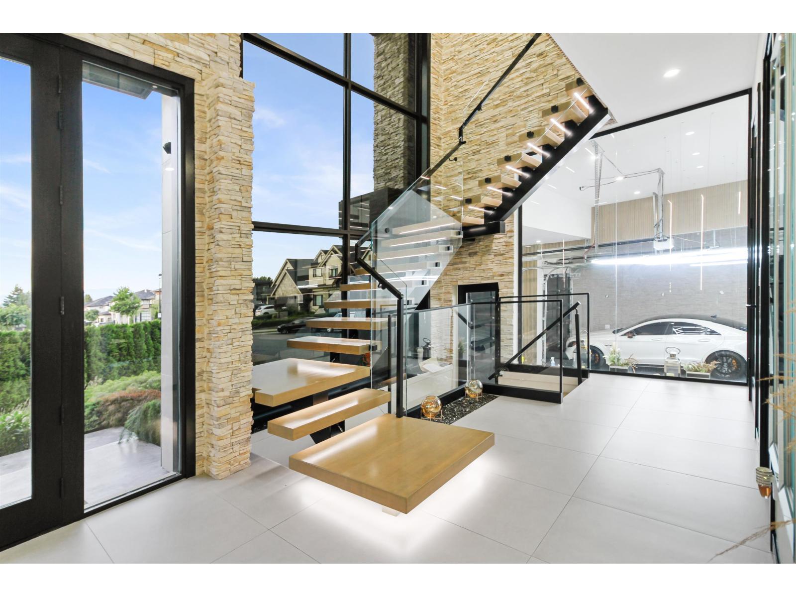 6127 152a Street, Surrey, British Columbia  V3S 1E7 - Photo 4 - R3039888