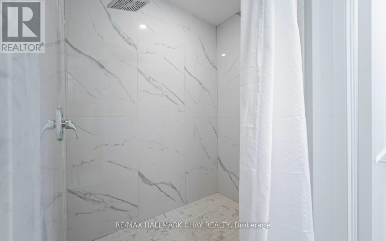 611 Northcliffe Boulevard, Toronto, Ontario  M6E 3L8 - Photo 25 - C12360310
