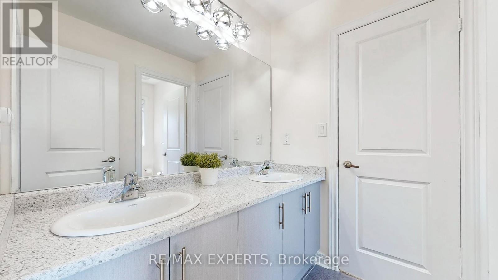 1488 Tomkins Road, Innisfil, Ontario  L9S 0M8 - Photo 33 - N12360504