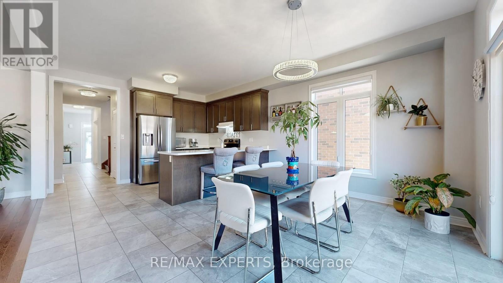 1488 Tomkins Road, Innisfil, Ontario  L9S 0M8 - Photo 9 - N12360504
