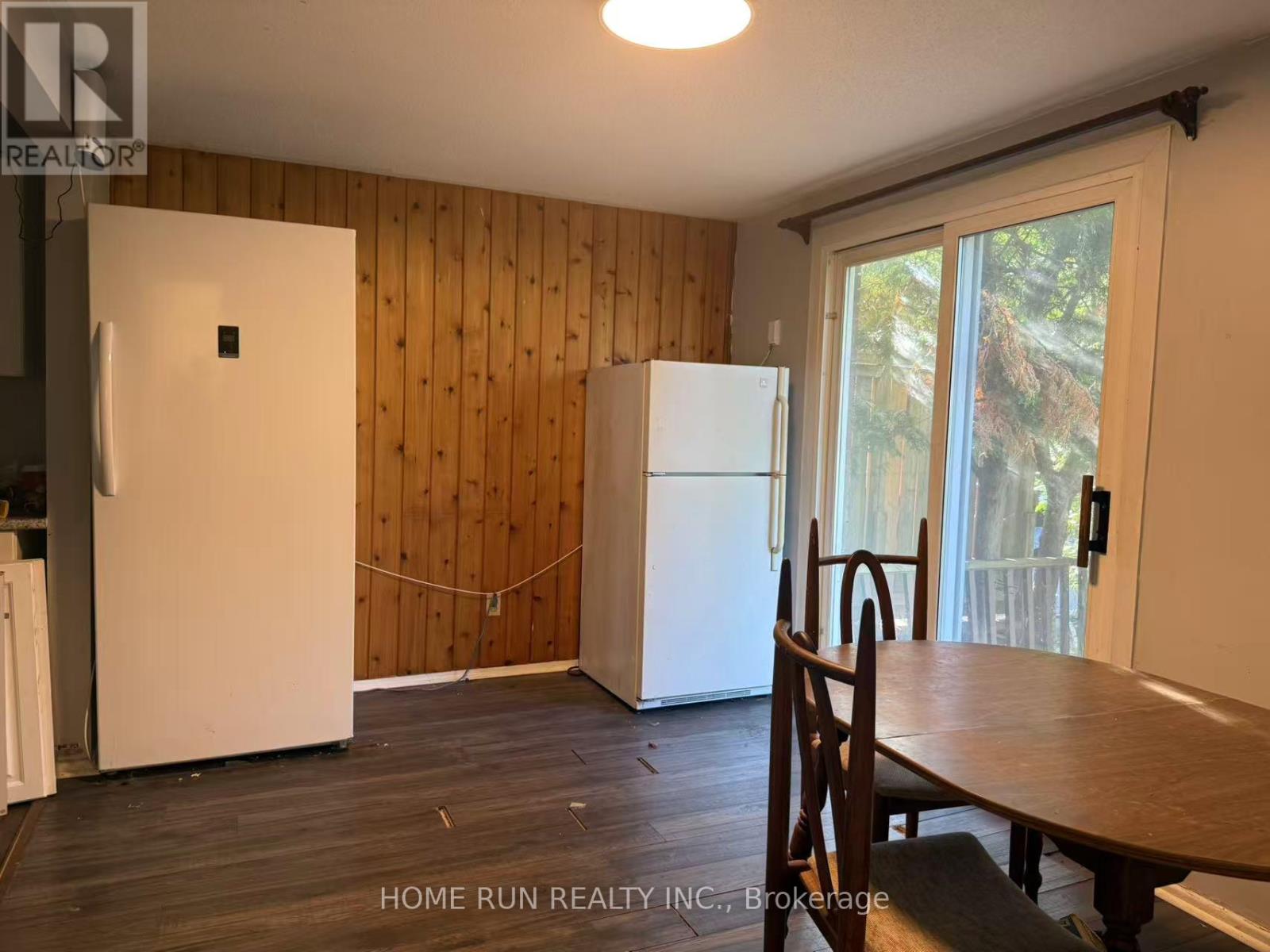 1285 Meadowland Drive E, Ottawa, Ontario  K2E 6K4 - Photo 5 - X12360542