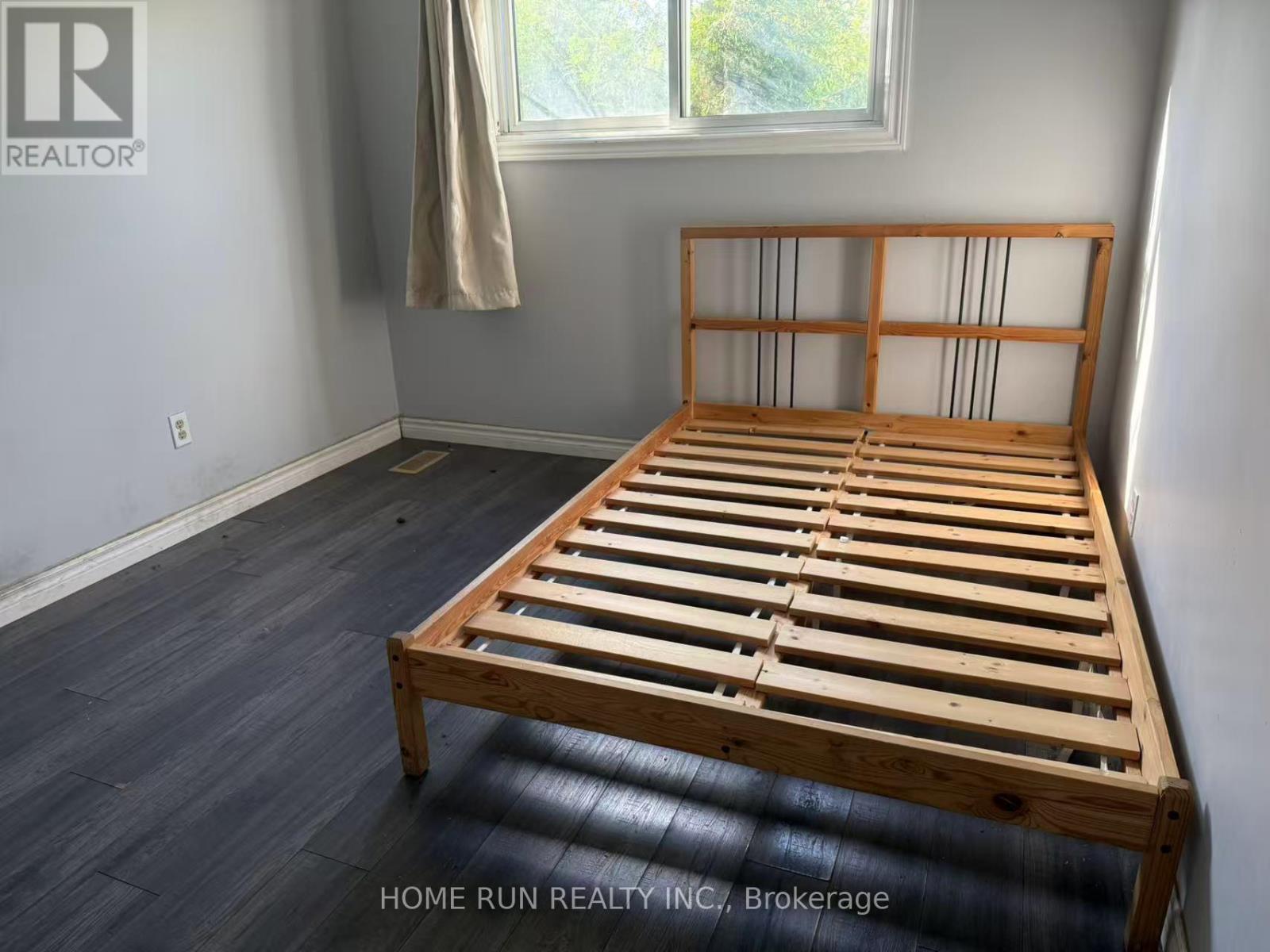 1285 Meadowland Drive E, Ottawa, Ontario  K2E 6K4 - Photo 9 - X12360542
