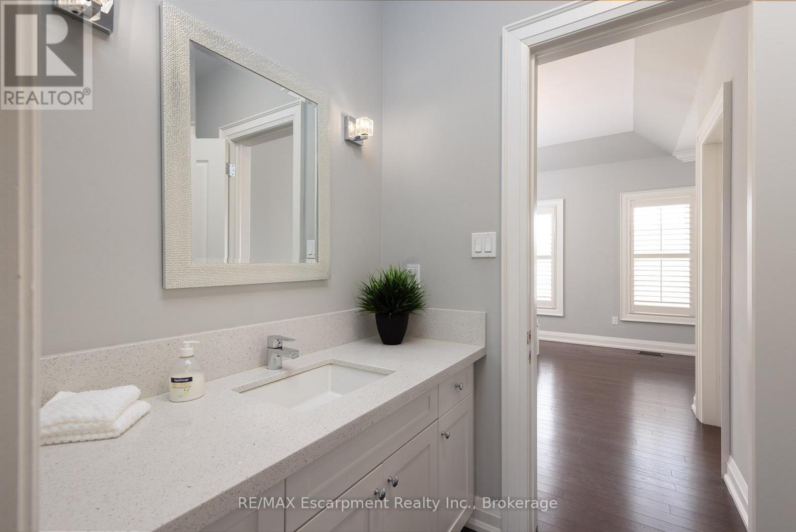 21 Lambert Common, Oakville (Sw Southwest), Ontario  L6K 0H6 - Photo 34 - W12360522