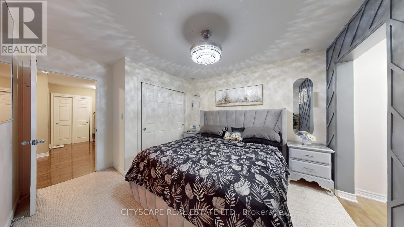 8655 Westport Drive, Niagara Falls, Ontario  L2H 0A3 - Photo 22 - X12360502