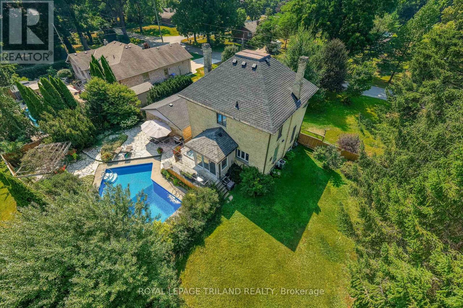 264 George Street, North Middlesex, Ontario  N0M 2K0 - Photo 33 - X12360550