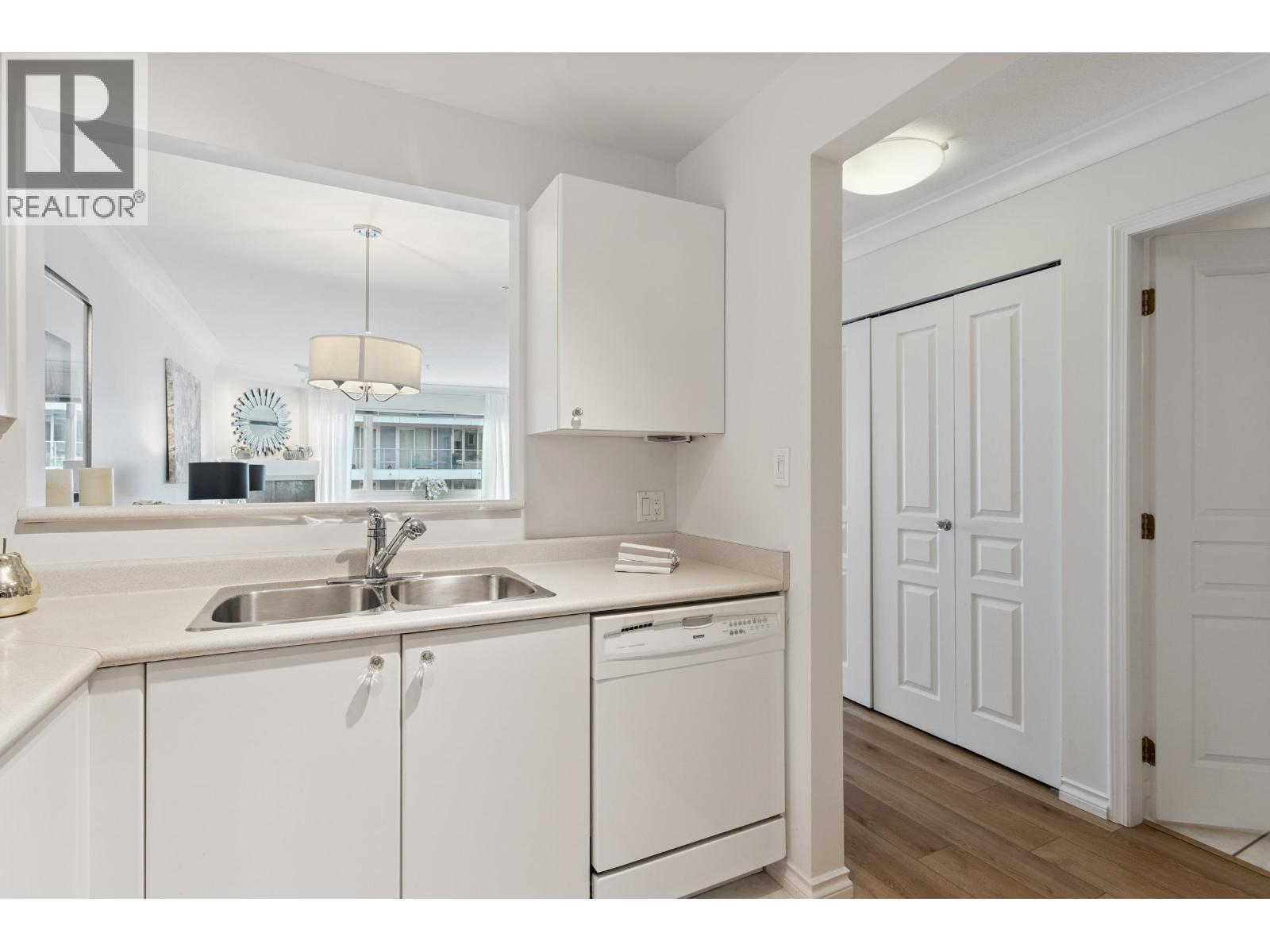 305 3590 W 26th Avenue, Vancouver, British Columbia  V6S 1N9 - Photo 7 - R3039855