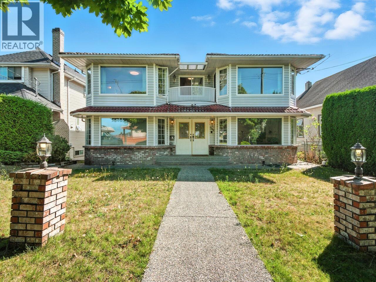 1566 CLIFF AVENUE, Burnaby, British Columbia