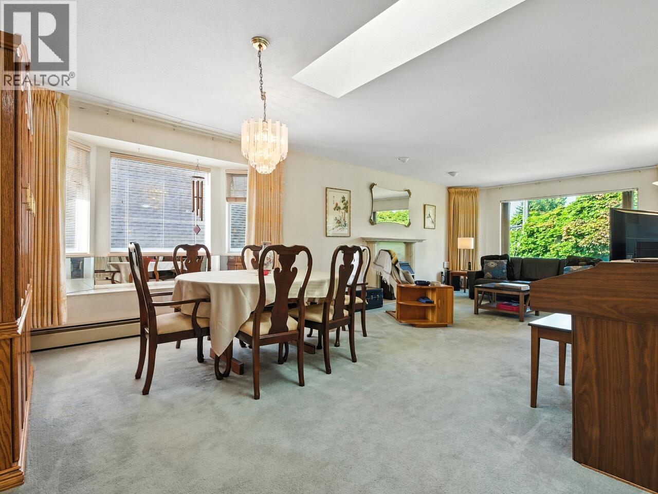 1566 Cliff Avenue, Burnaby, British Columbia  V5A 2K2 - Photo 5 - R3039281