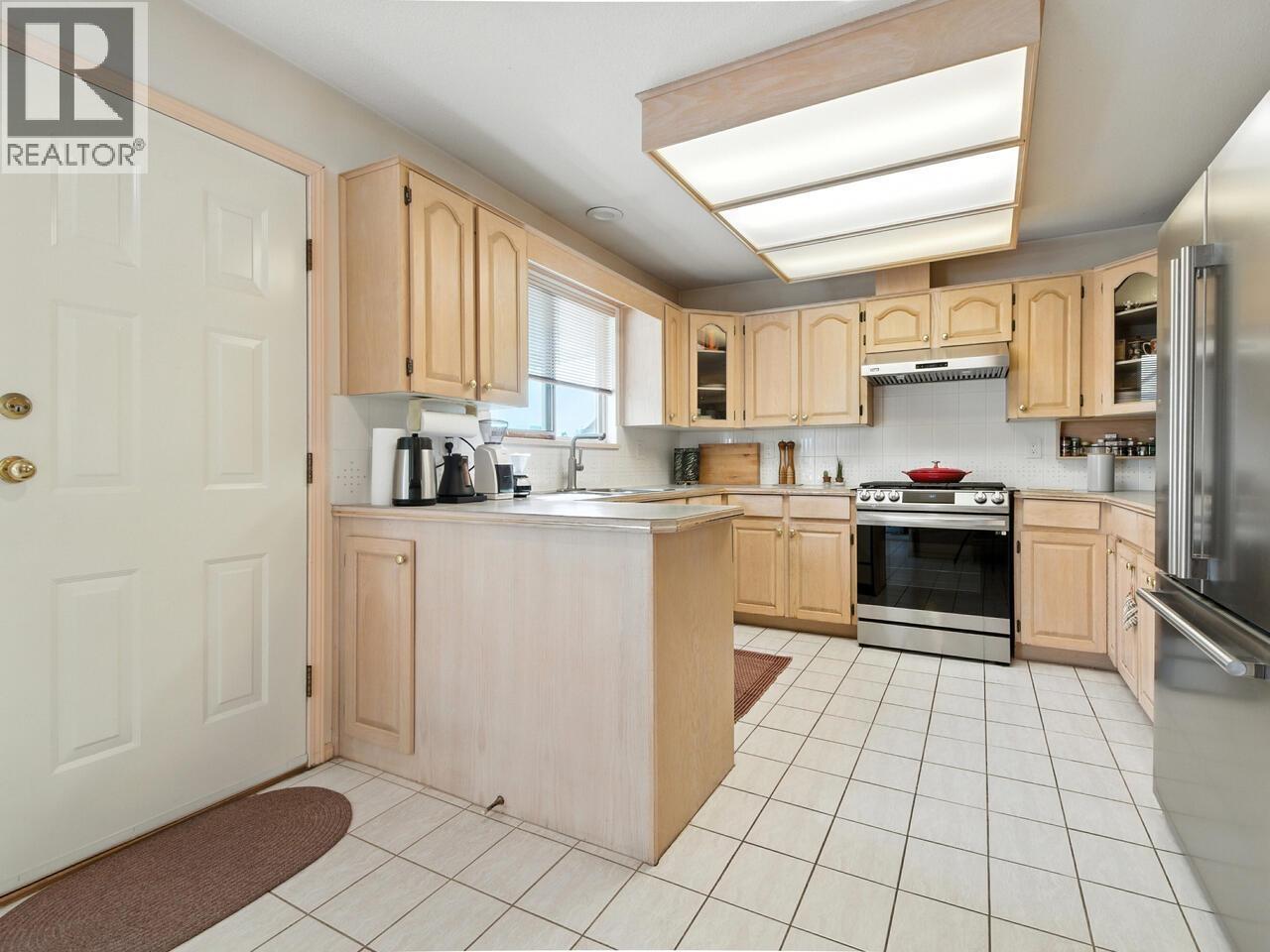 1566 Cliff Avenue, Burnaby, British Columbia  V5A 2K2 - Photo 6 - R3039281