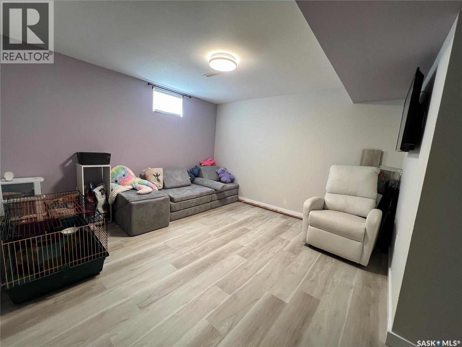 1005 Herbert Avenue, Herbert, Saskatchewan  S0H 2A0 - Photo 14 - SK016461