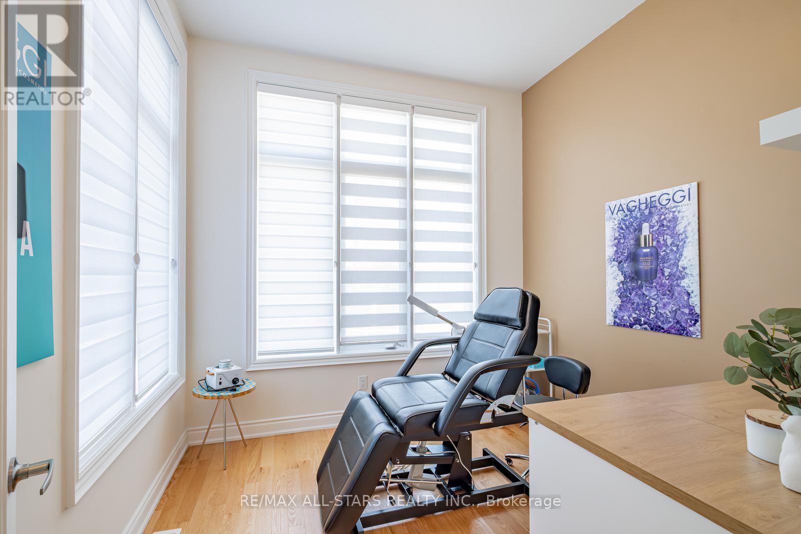 7 Ballanview Court, Whitchurch-Stouffville (Ballantrae), Ontario  L4A 4W9 - Photo 26 - N12360552