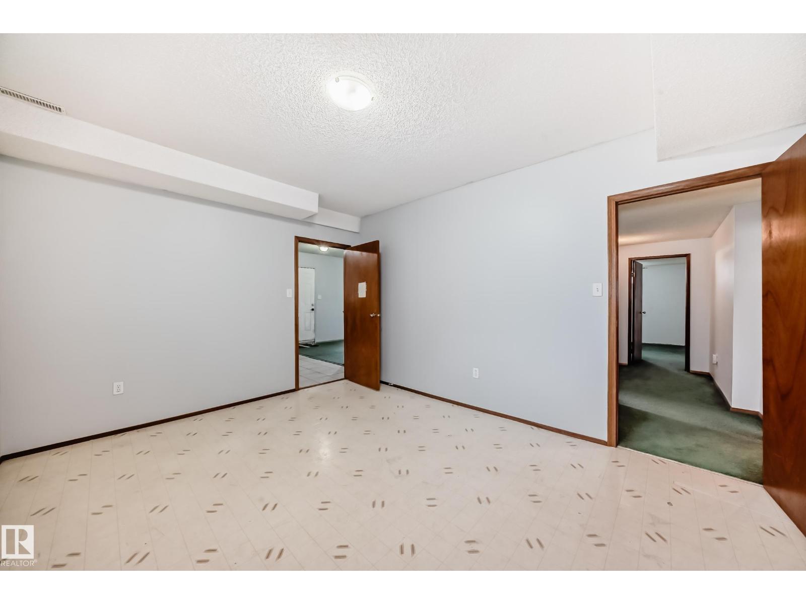 1068 James Cr Nw, Edmonton, Alberta  T6L 6P6 - Photo 47 - E4454388