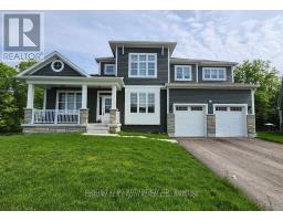 22 DYER CRESCENT, Bracebridge, Ontario
