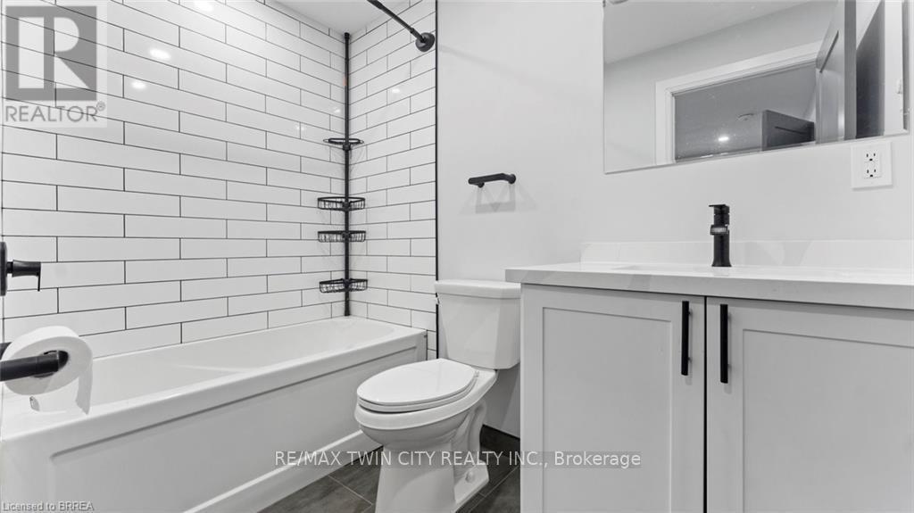 #1 - 130 Elgin Street, Brantford, Ontario  N3S 5A5 - Photo 15 - X12360568