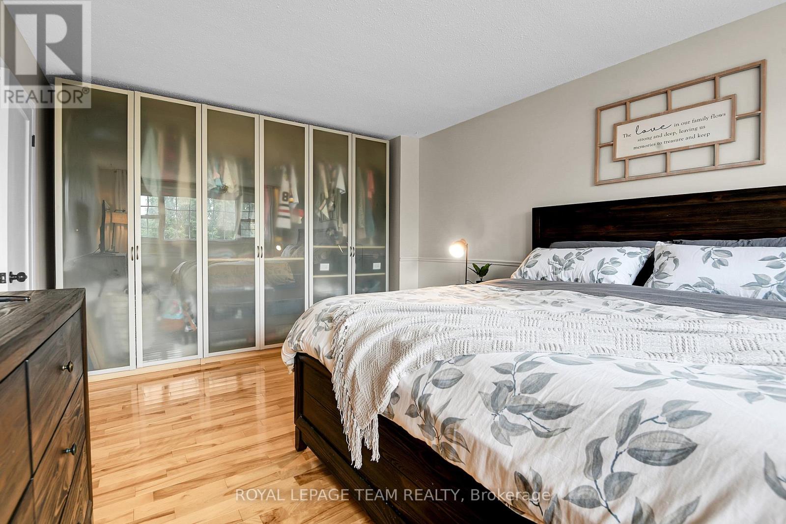 6405 St Louis Drive, Ottawa, Ontario  K1C 2X9 - Photo 19 - X12360578