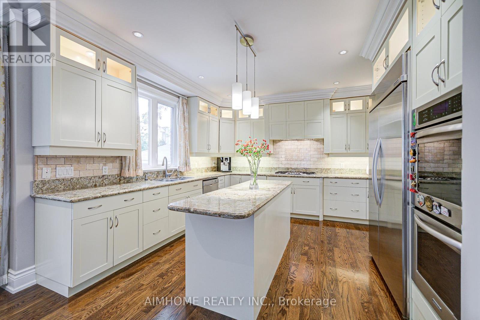 208 Florance Avenue, Toronto, Ontario  M2N 1G4 - Photo 8 - C12360575