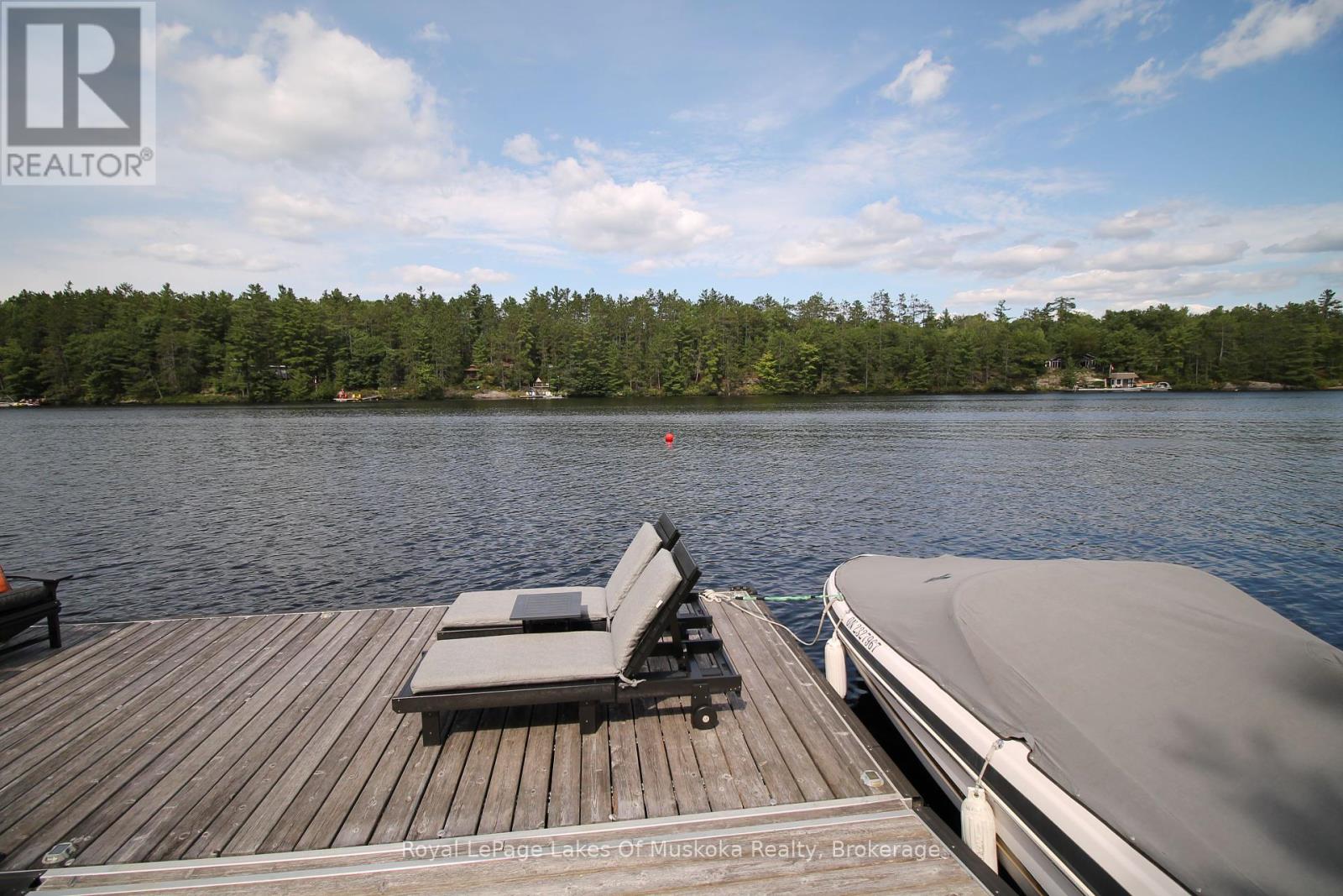 524 Peninsula Road, Gravenhurst, Ontario  P1P 1R2 - Photo 32 - X12360152