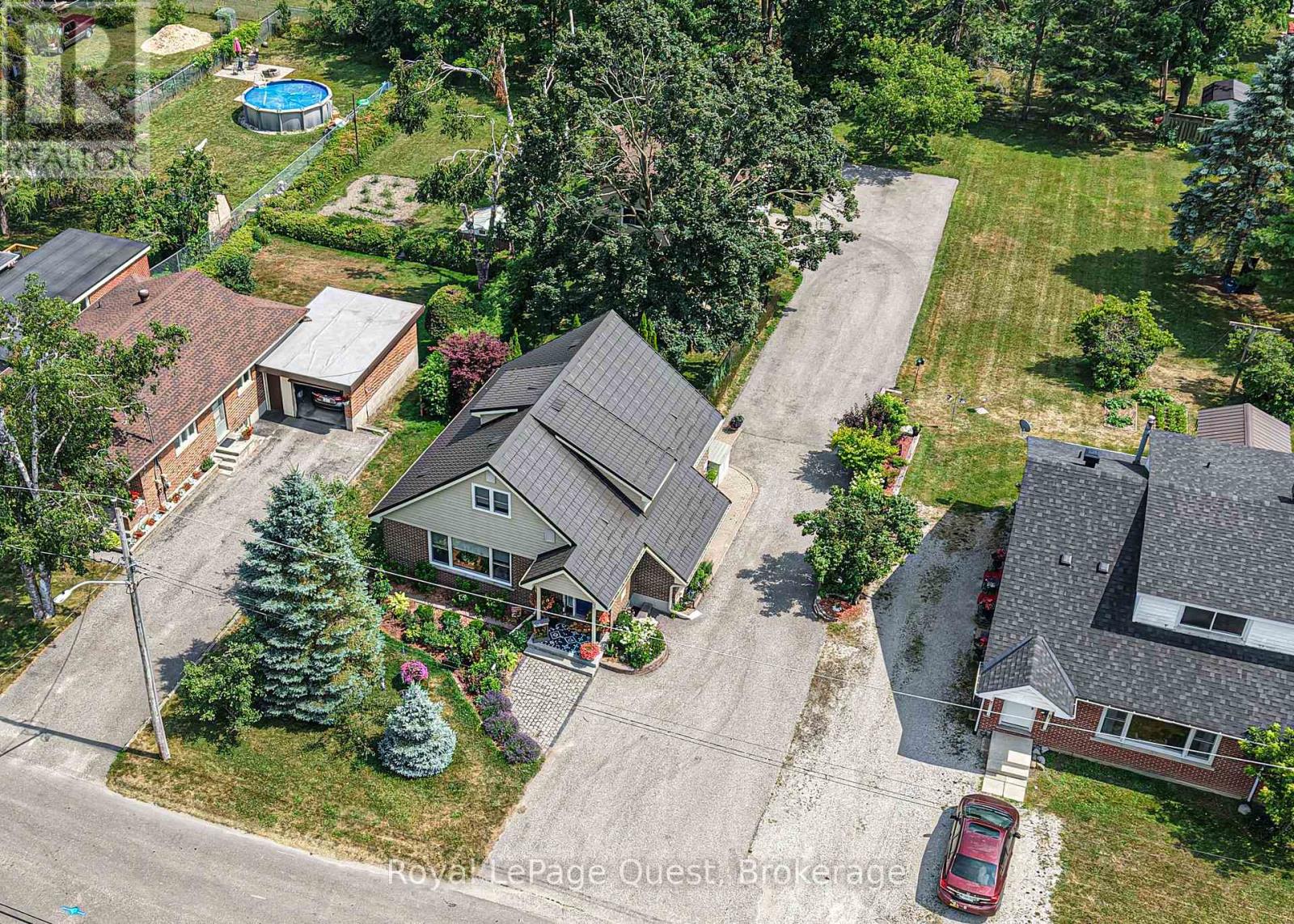 43 Calverley Street, Orillia, Ontario  L3V 3T3 - Photo 2 - S12360585