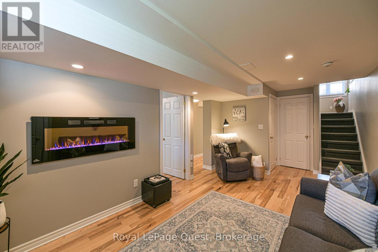 43 Calverley Street, Orillia, Ontario  L3V 3T3 - Photo 34 - S12360585