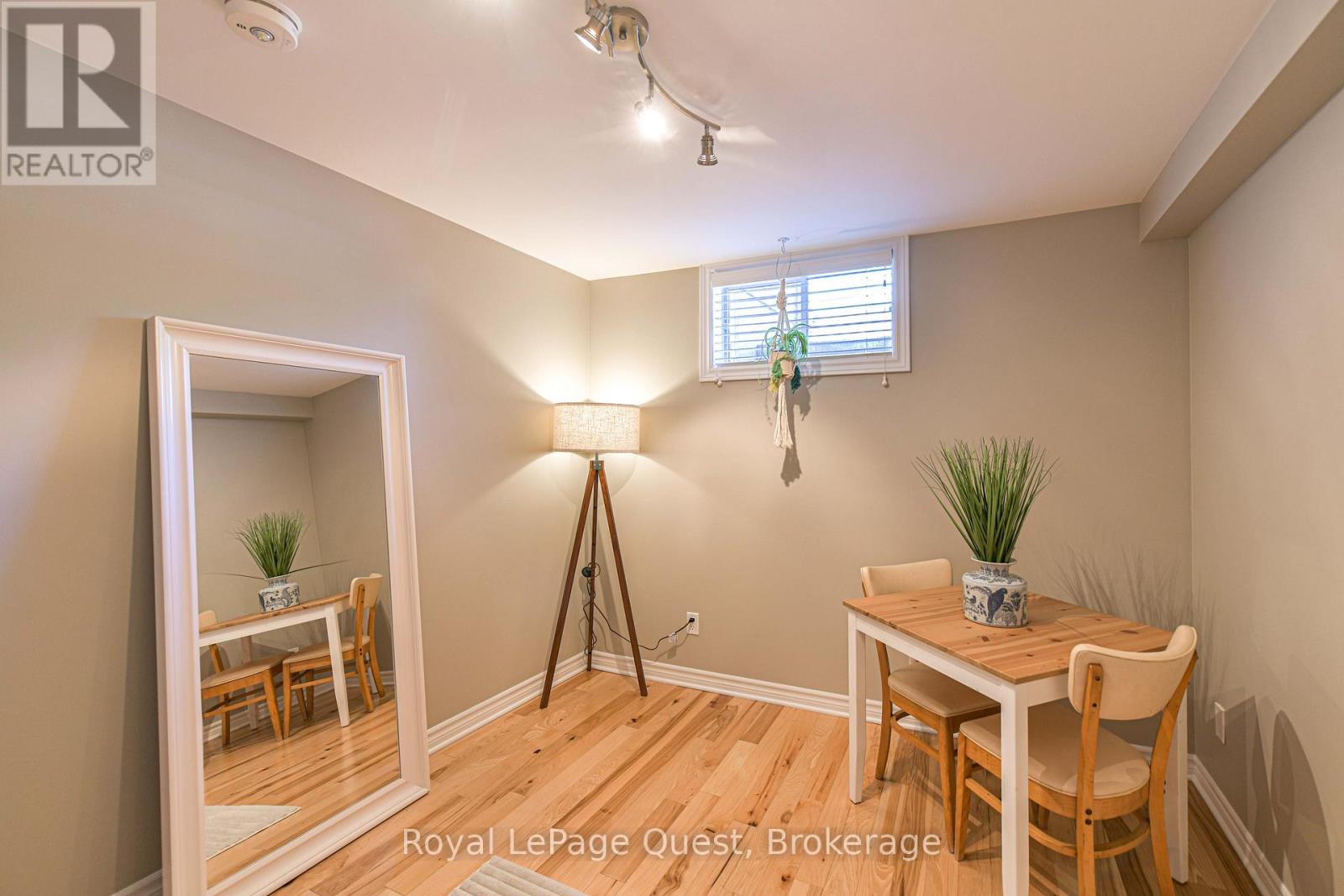 43 Calverley Street, Orillia, Ontario  L3V 3T3 - Photo 35 - S12360585