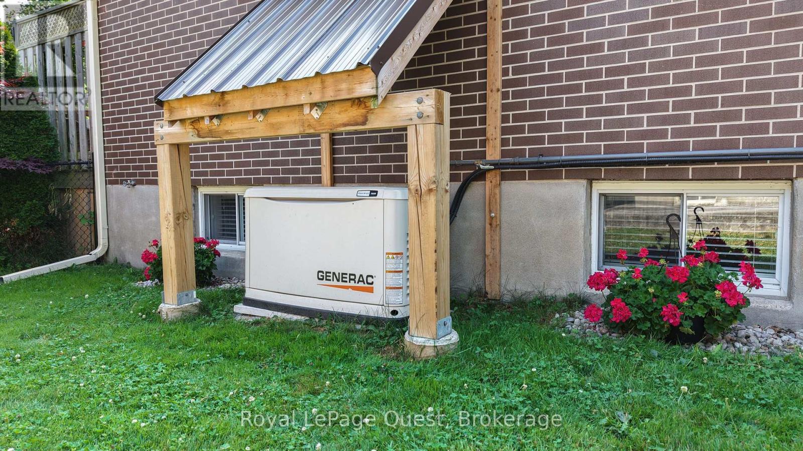 43 Calverley Street, Orillia, Ontario  L3V 3T3 - Photo 43 - S12360585