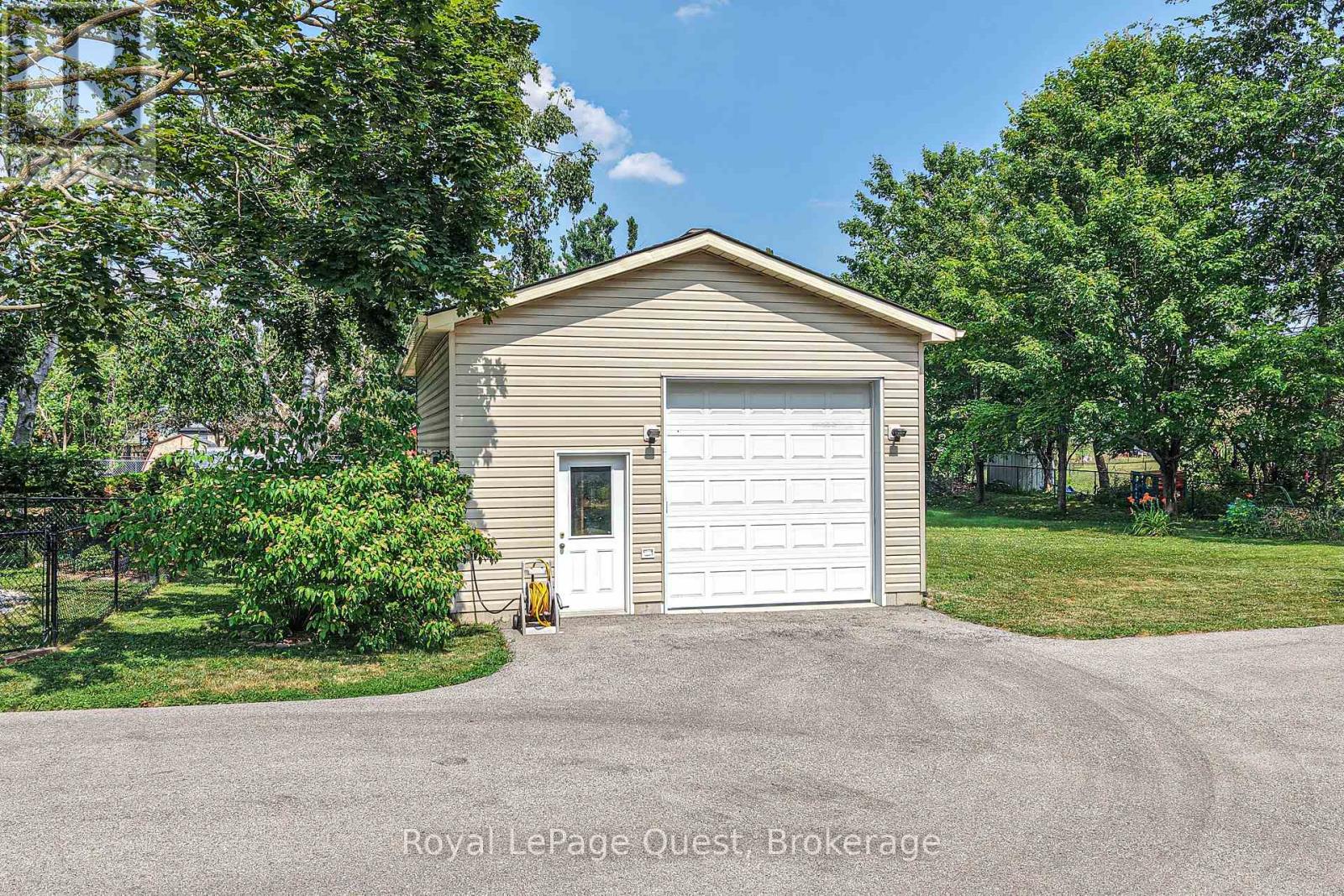 43 Calverley Street, Orillia, Ontario  L3V 3T3 - Photo 7 - S12360585
