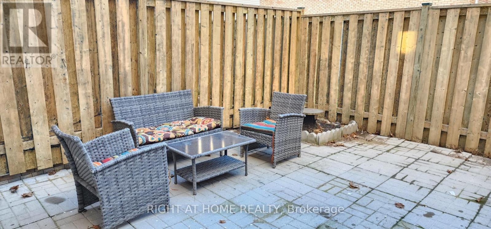 43 - 11 Harrisford Street, Hamilton, Ontario  L8K 6L7 - Photo 32 - X12360580