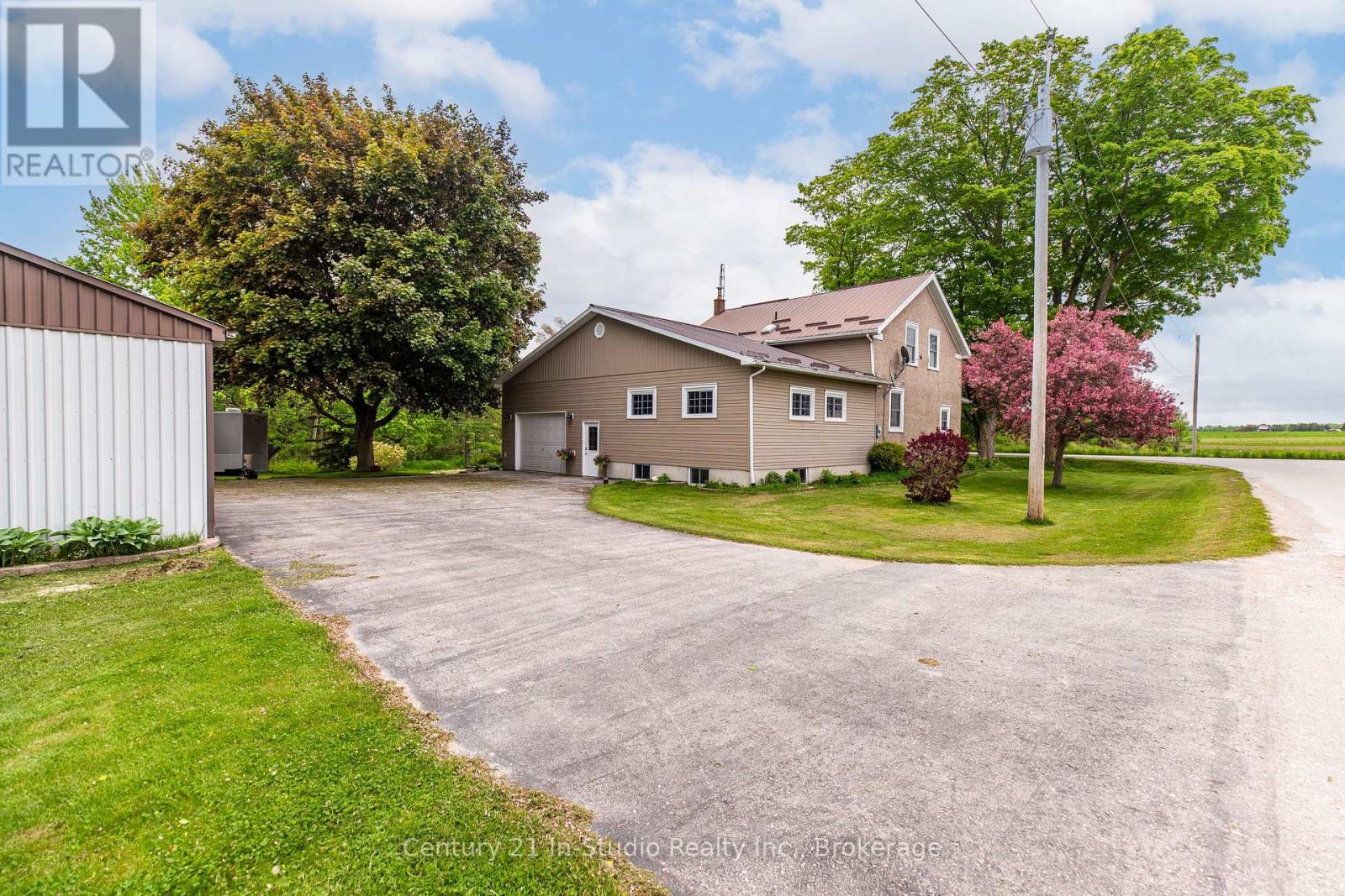 85695 St. Helens Line, Ashfield-Colborne-Wawanosh, Ontario  N0G 2H0 - Photo 4 - X12360600